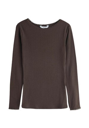 Pruun pikkade varrukatega kootud top, millel on peen vertikaalne muster ja pitsist ääris krae ning mansettide ümber, sildi "NEXT" näoga sees kaeluse piirkonnas.