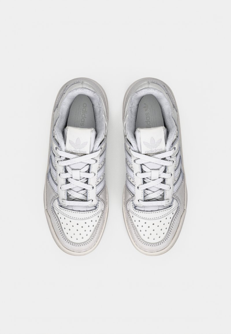 adidas gazelle silver green womens Men's adidas Originals Forum Low Classic Shoes main image 1