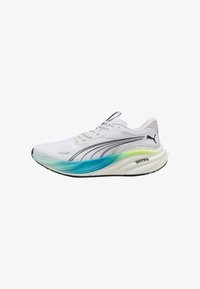 Seleccionado, white-mint melt