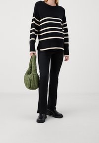 Vero Moda Maternity Stickad tröja - black