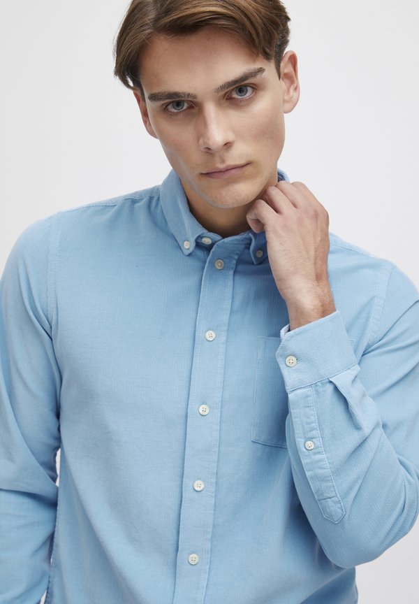 ÜBERGANGS ANTON - Shirt3