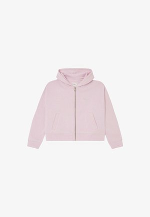 Jasnoróżowa krótka bluza z kapturem z przodu na zamek, z dwoma przednimi kieszeniami, ściągaczami na rękawach i przyszytym kapturem, prezentowana na białym tle.