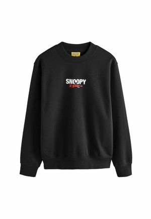 Melns džemperis, izgatavots no kokvilnas maisījuma, ar apaļu kakla izgriezumu un ribota stiprinājumam, uz kura baltiem un sarkaniem burtiem ir izsists "SNOOPY" un japāņu teksti.