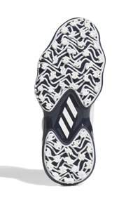 Podešev tenisky s texturovaným bílým a tmavě modrým vzorem. Má vícesměrné trakční výstupky a tři bílé pruhy jako značení.