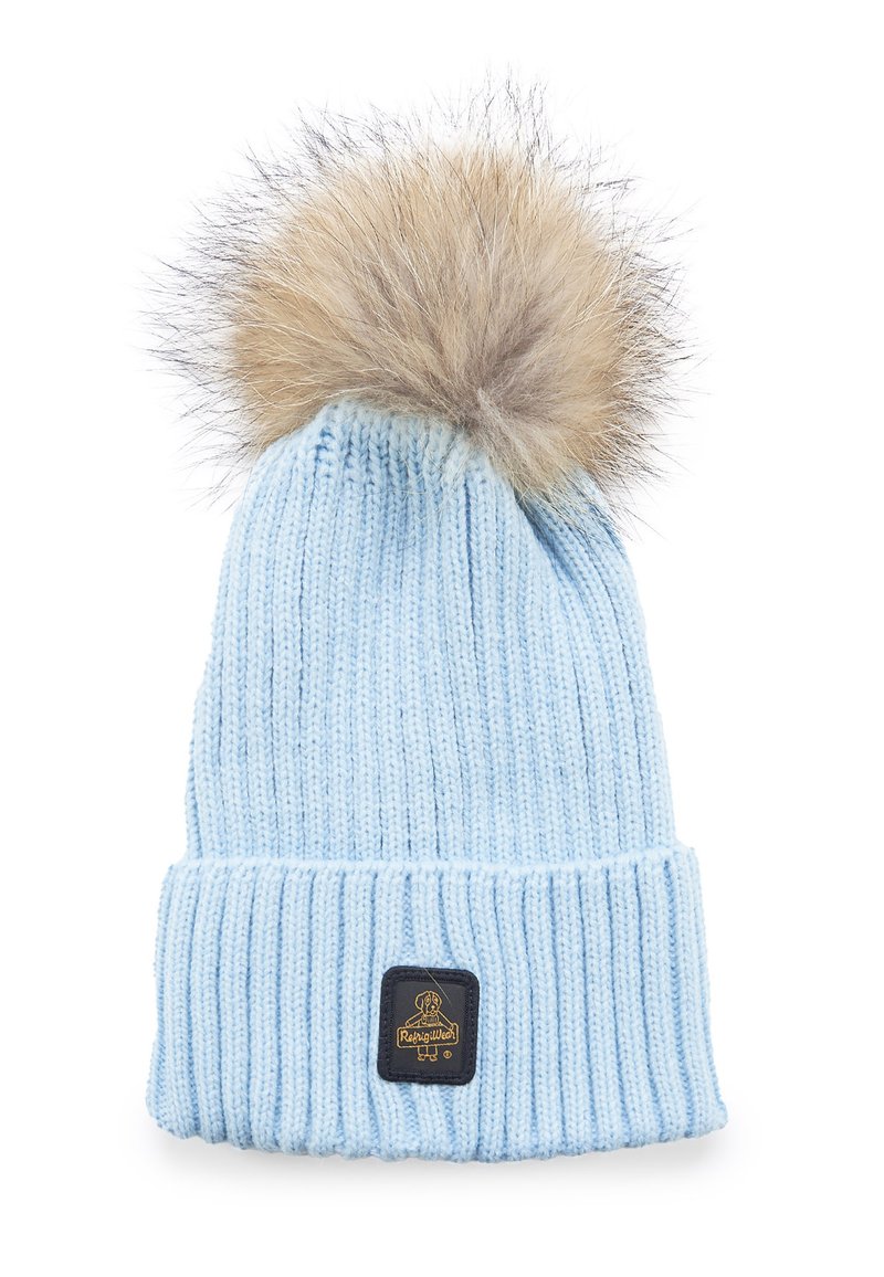 Beanie lavorato a maglia di colore blu chiaro con orlo a coste risvoltato e un pompon di pelliccia sopra. Include una piccola etichetta nera sull'orlo.