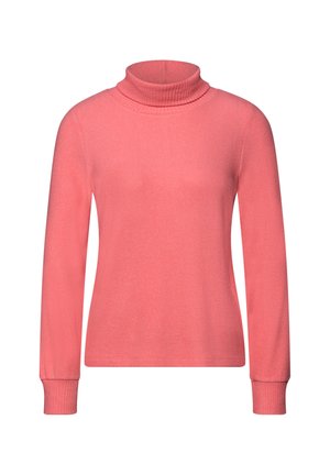 Długorękawowy sweter z golfem w kolorze koralowego różu, z prążkowanym kołnierzem i mankietami, prezentowany na białym tle.