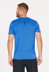 Endurance T-shirt med print - blauw