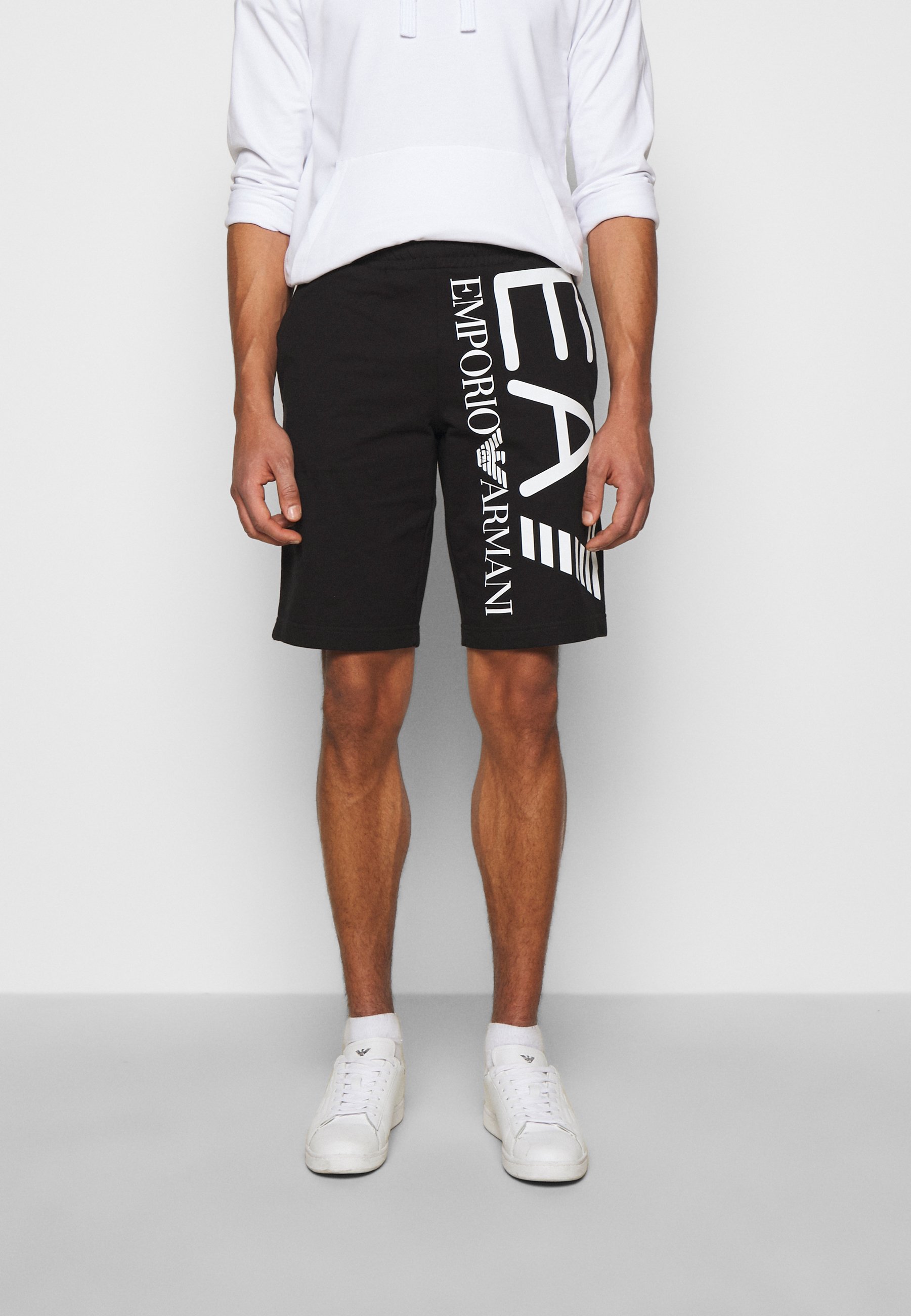EA7 Emporio Armani Shorts - black/white/negro - Zalando.es