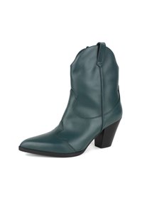 Bota de cowboy de cuero verde con punta afilada, acentos de diseño bordados y tacón en bloque. Textura suave y detalle de cremallera lateral visible.
