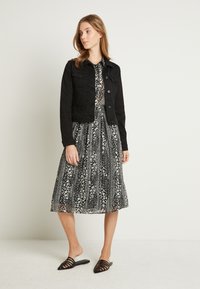 ICHI IHStampe - Giacca di jeans - black