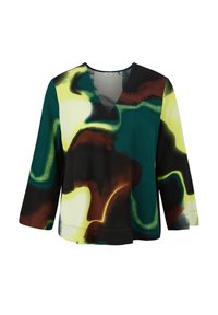 V-hals blouse met een vloeiend, abstract patroon in groen, geel en bruin, met 3/4 lange mouwen en een ontspannen pasvorm. Glad textuur, lichtgewicht stof.