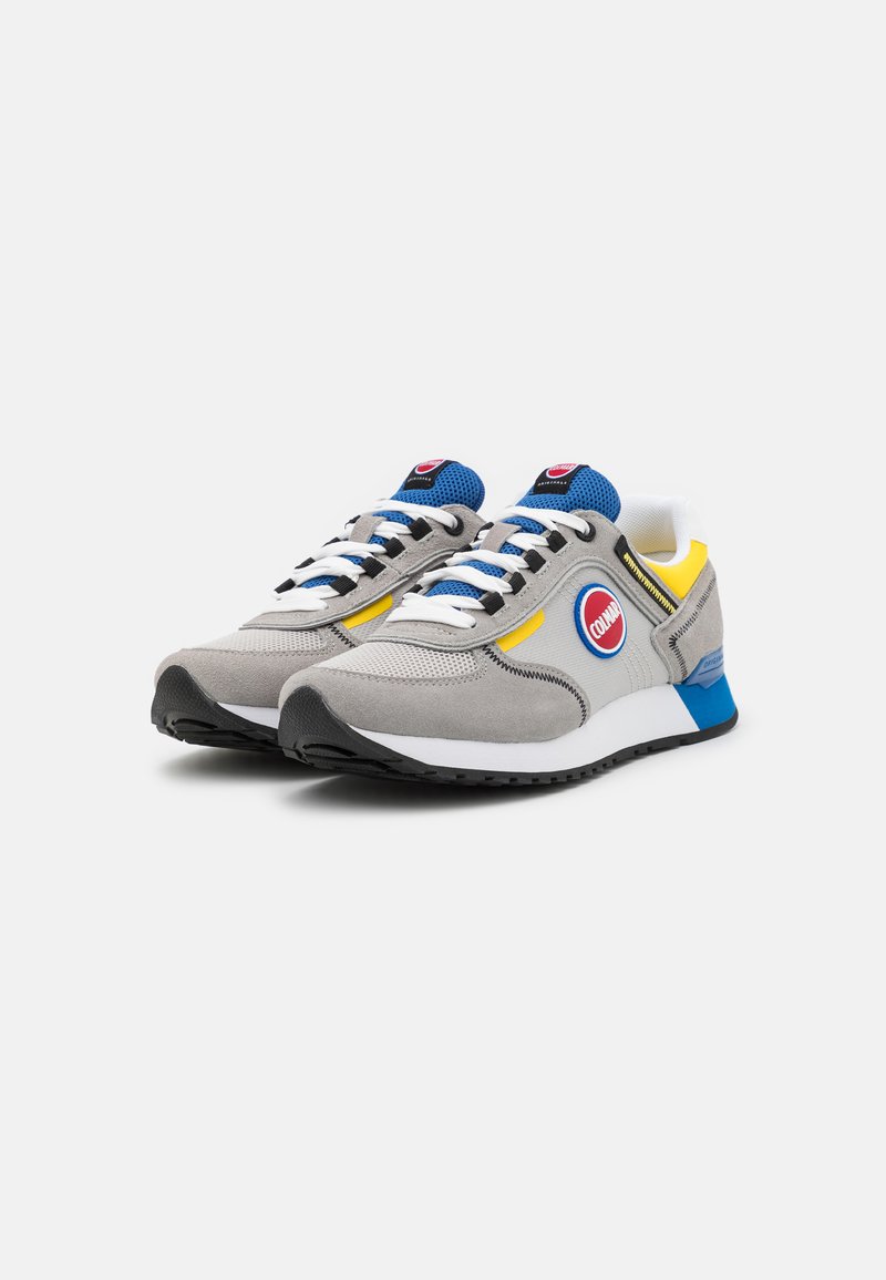 Herren Sneaker low | Colmar Originals TRAVIS SPORT COLORS Sneaker low light grey/royal blue/yellow/hellgrau - WH40982 Herren Sneaker low | Colmar Originals TRAVIS SPORT COLORS Sneaker low light grey/royal blue/yellow/hellgrau - WH40982