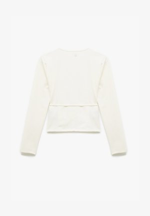 Top corto de manga larga en color blanco roto. Tejido suave y liso con un escote redondeado y un detalle de costura en la cintura. Diseño minimalista, sin patrones.