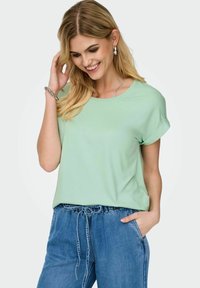 ONLY MOSTER O-NECK - Bluse - birds egg green
