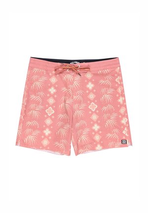 Lyserøde svømmedragter med et tropisk palme- og blomstermotiv i hvidt. Elastisk talje med snøre og logo på den nederste venstre side.