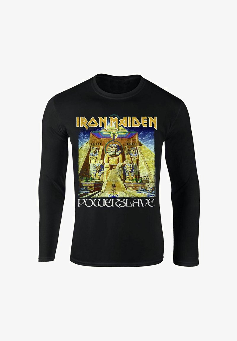 Schwarzes Langarmshirt mit lebhaftem "Iron Maiden Powerslave" Grafik, die ägyptische Motive und detaillierte Kunst auf der Vorderseite zeigt.