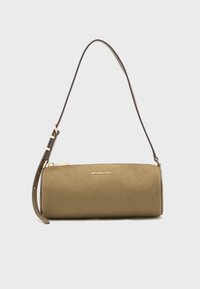 Неизбран, brown