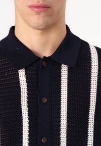 Tommy Hilfiger VERTICAL STRIPE OPEN SHIRT - Chemise - ivory petal/desert sky