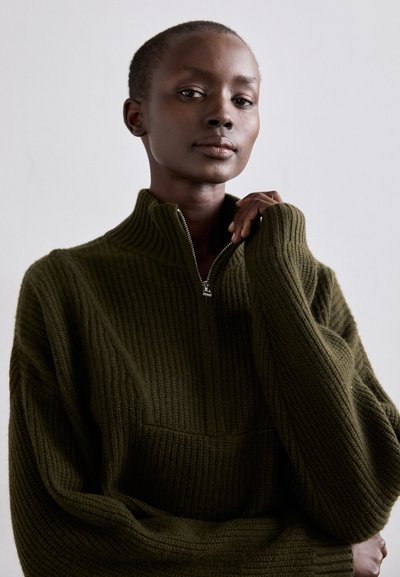 STAUD CROPPED HAMPTON - Neule - sergeant green