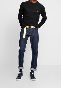 Lyle & Scott Strickpullover - black