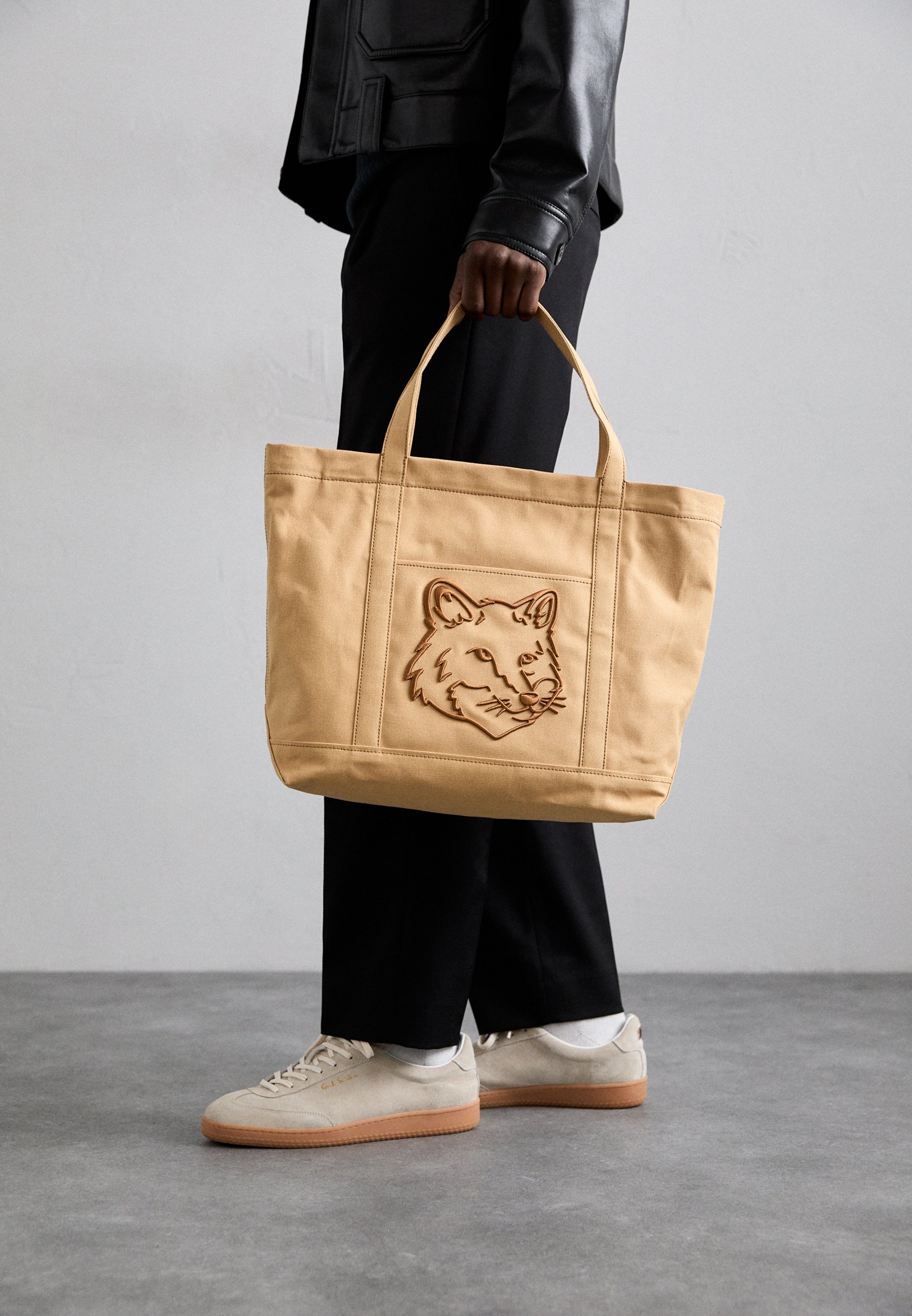 MAISON KITSUNE● Unisex Fox Head Large Tote - Cork FOX HEAD LARGE TOTE | Maison Kitsuné