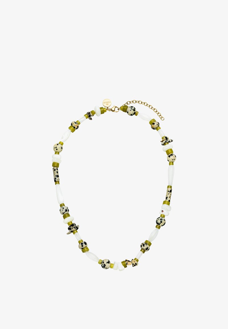 Perlenkette mit weißen, grünen und schwarzen gemusterten Perlen sowie goldenen Akzenten. Glatte und strukturierte Variationen in den Perlenformen.