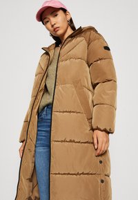 ONLY ONLNEWAMANDA LONG PUFFER COAT - Wintermantel - otter