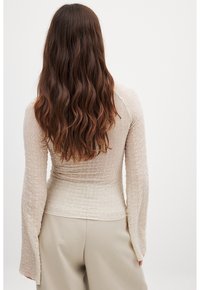 NA-KD STRUCTURED  - Top s dlhým rukávom - cream