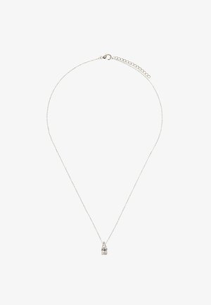Srebrny naszyjnik z łańcuszkiem i zawieszką w kształcie łzy z przezroczystym kamieniem szlachetnym, ozdobiony delikatnym zapięciem i regulowaną długością.