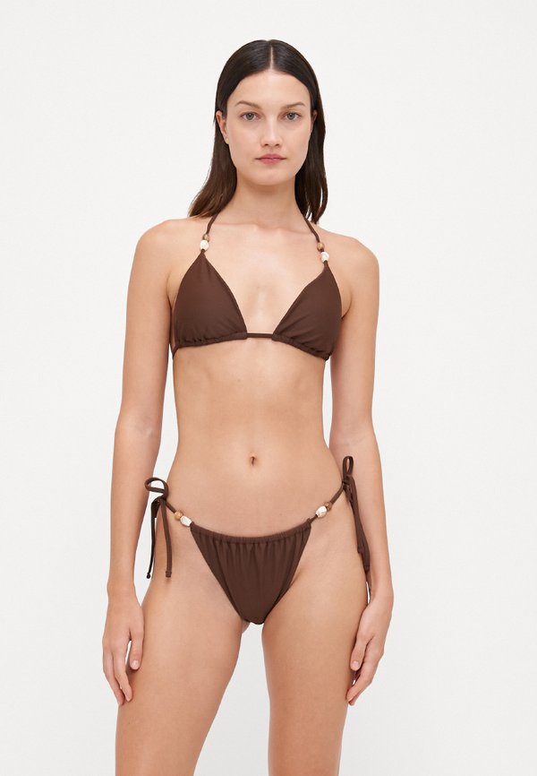 Low Rise Ruched Tie-Side Cheeky Bottom - Bikini bottoms - chicory coffee4
