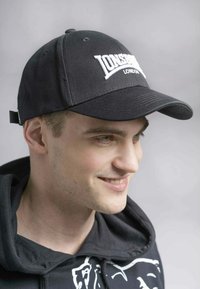 Lonsdale WIGSTON - Cap - black