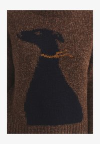 Sélectionné, mottled brown