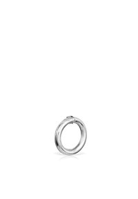Orecchino a cerchio in argento con superficie liscia e lucida, dotato di un sottile perno per la chiusura. Forma circolare, finitura riflettente, design minimalista.