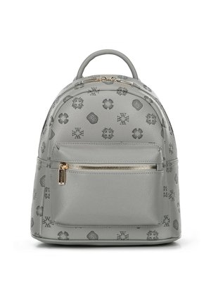 Grauer Kunstleder-Rucksack mit geprägten Designs, runder Form, Tragegriff oben und einer vorderen Reißverschlusstasche mit goldfarbener Hardware.