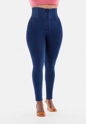 CURVY VITA ALTA  - Pantaloni - denim
