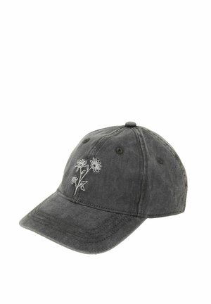 Ciemnoszara czapka z daszkiem z białymi haftowanymi kwiatami stokrotek na przednim panelu, sześcioma otworami wentylacyjnymi i zakrzywionym daszkiem.