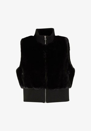 Czarna kamizelka z futerka sztucznego z wysokim kołnierzem i zamek błyskawiczny z przodu. Prążkowany czarny dół i tekstura dodają wymiaru projektowi.