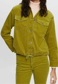 edc by Esprit Chaqueta fina - green