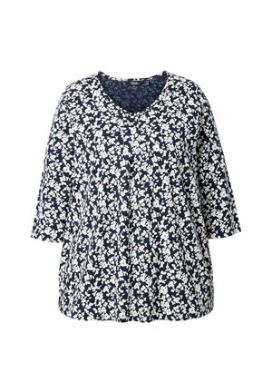 Navyblauwe bloemenblouse met driekwartmouwen en een V-hals. Wit bloemenpatroon over de gehele blouse, gemaakt van zachte, lichte stof.
