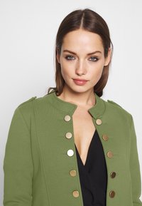 ONLY ONLANETTA - Blazer - kalamata