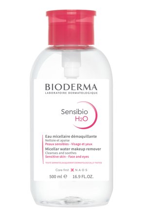 Klarer Kunststoffflasche mit einem rosa Pumpenkopf, etikettiert "Bioderma Sensibio H2O", 500 ml. Enthält Mizellenwasser für empfindliche Haut.