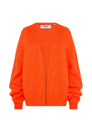 Hellorangefarbener, offen vorne gehäkelter Cardigan mit langen Ärmeln sowie gerippten Bündchen und Saum, mit dem Etikett "Senses The Label."