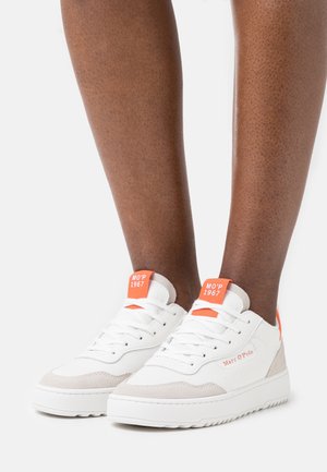 CARLA 3D - Sneakers basse - white/orange