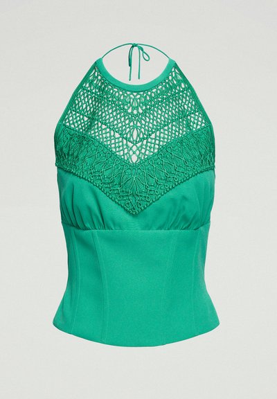 Top verde con reggiseno a halter, caratterizzato da un corpetto in pizzo all'uncinetto, vita aderente e orlo strutturato. Tessuto morbido con dettagli arricciati nella zona della vita.