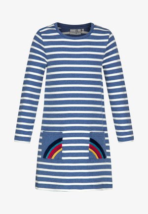 Blau-weiß gestreiftes Kleid mit langen Ärmeln und zwei Vordertaschen mit Regenbogendesigns vor einem schlichten Hintergrund.