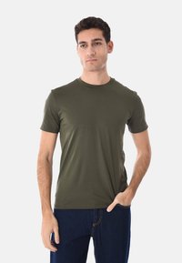 Non selezionato, verde militare