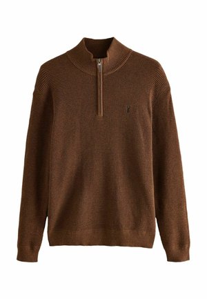 Brauner Strickpullover mit hohem Kragen und Viertelreißverschluss. Verfügt über strukturierten Stoff sowie gerippte Bündchen und Saum. Kleines Logo auf der Brust.