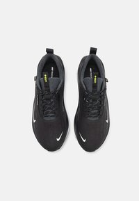 Nike Performance REACTX INFINITY RN 4 GTX - Scarpe da corsa su strada - black, white