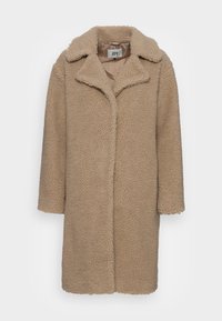 Beiger Teddy-Mantel mit weichem, strukturiertem Außenmaterial, Reverskragen, langen Ärmeln und offenem Vorderteil. Innen gefüttert für Wärme.