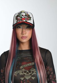 Ed Hardy - LOVE DIES FRONT - Cap - white black Thumbnail Image 1